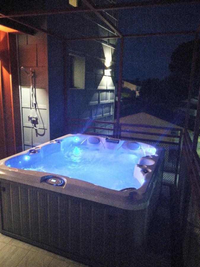 Villa Cisa Con Yacuzzi Lignano Sabbiadoro Exteriör bild