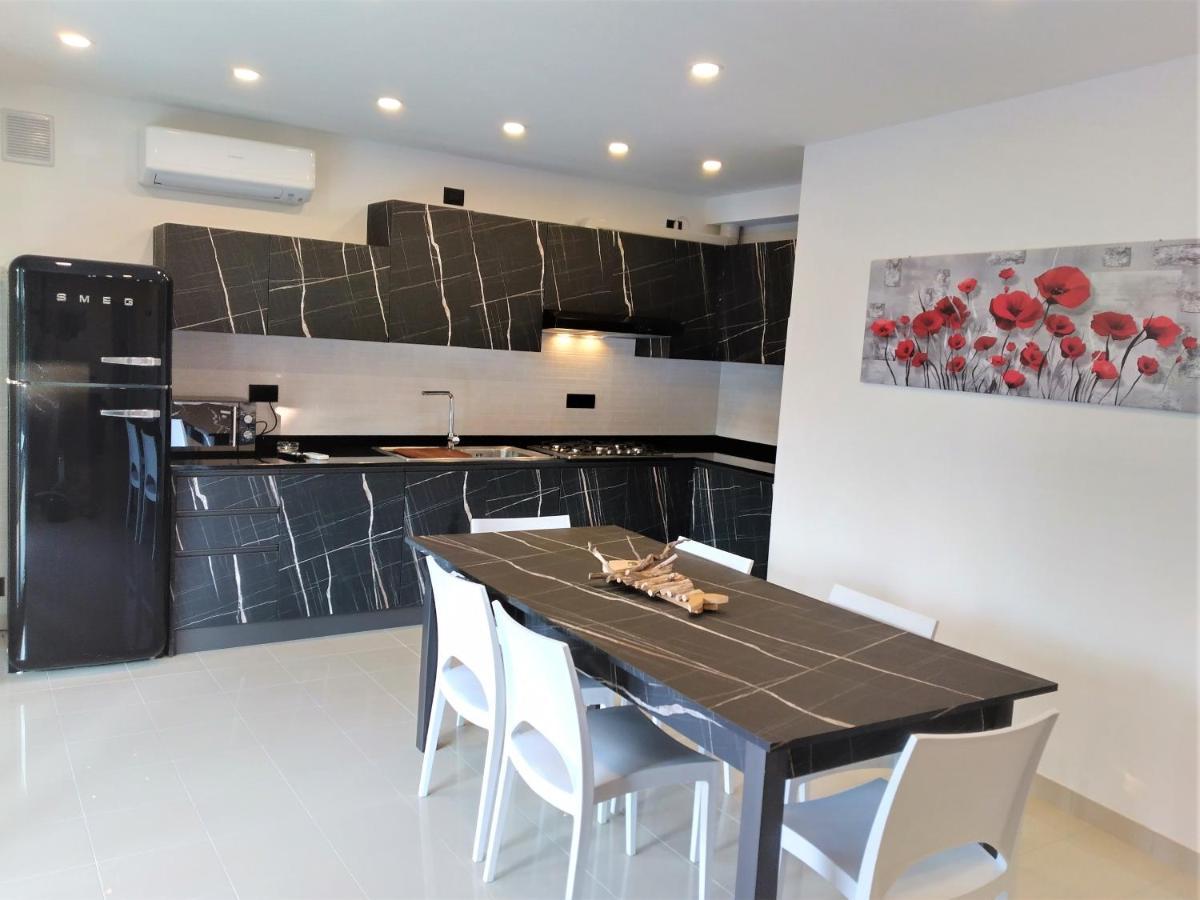 Villa Cisa Con Yacuzzi Lignano Sabbiadoro Exteriör bild