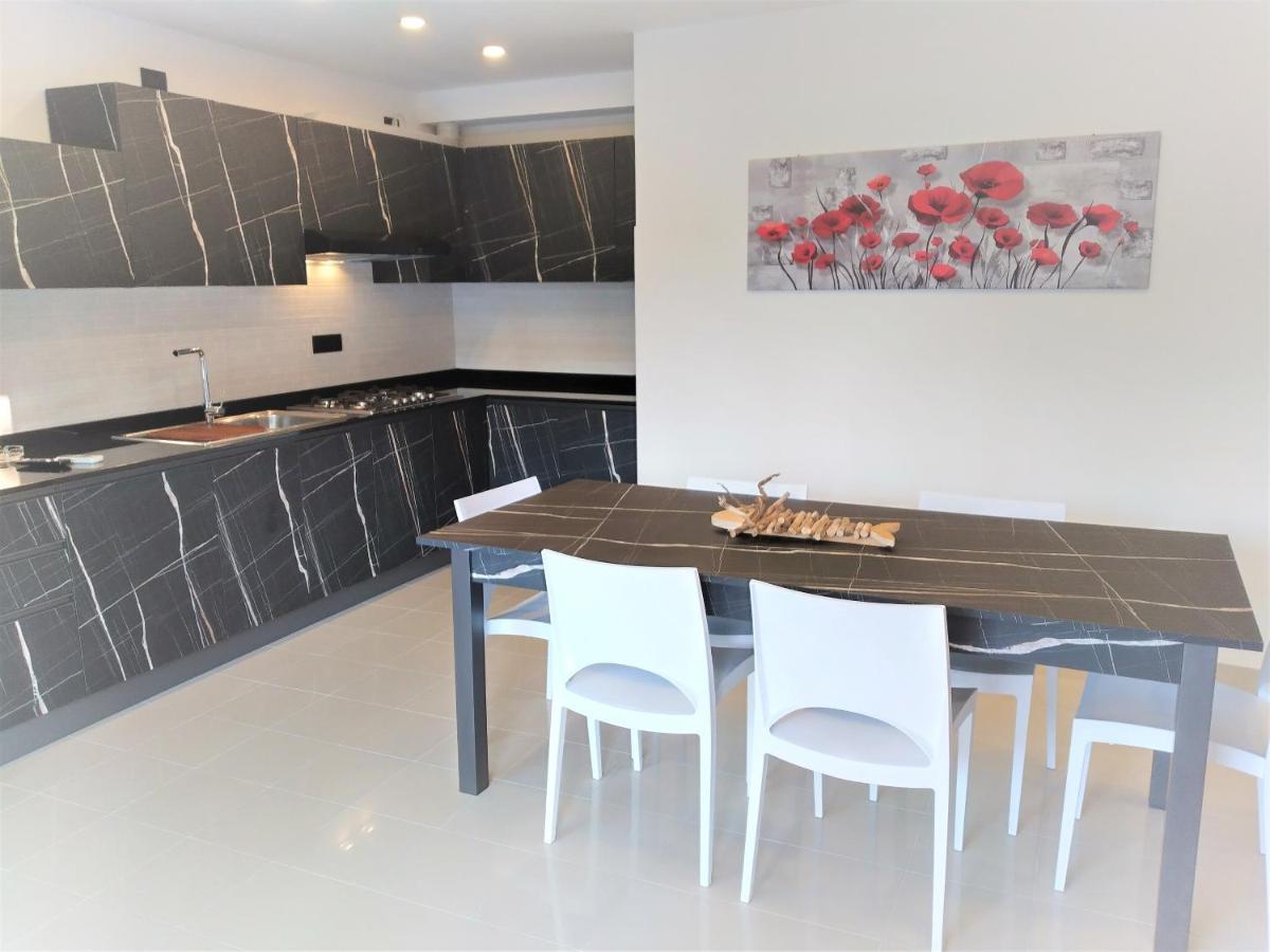 Villa Cisa Con Yacuzzi Lignano Sabbiadoro Exteriör bild