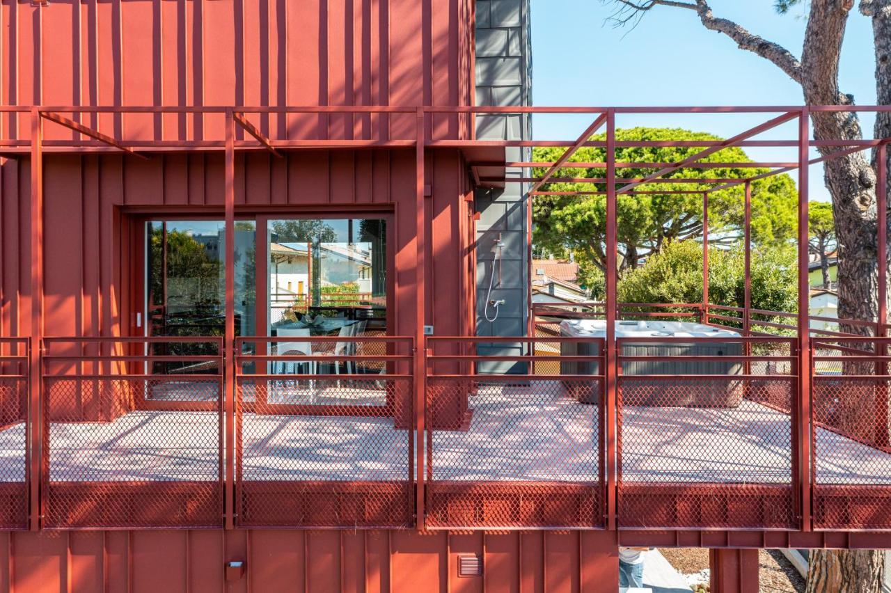 Villa Cisa Con Yacuzzi Lignano Sabbiadoro Exteriör bild