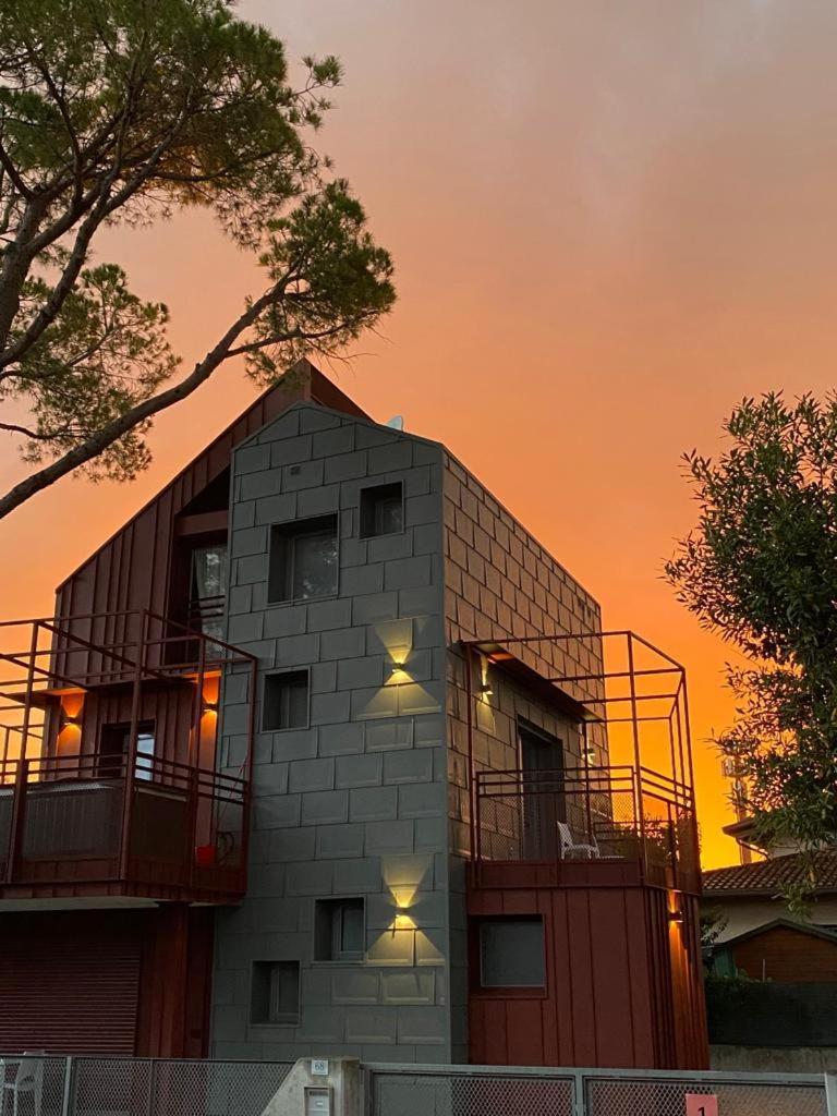 Villa Cisa Con Yacuzzi Lignano Sabbiadoro Exteriör bild